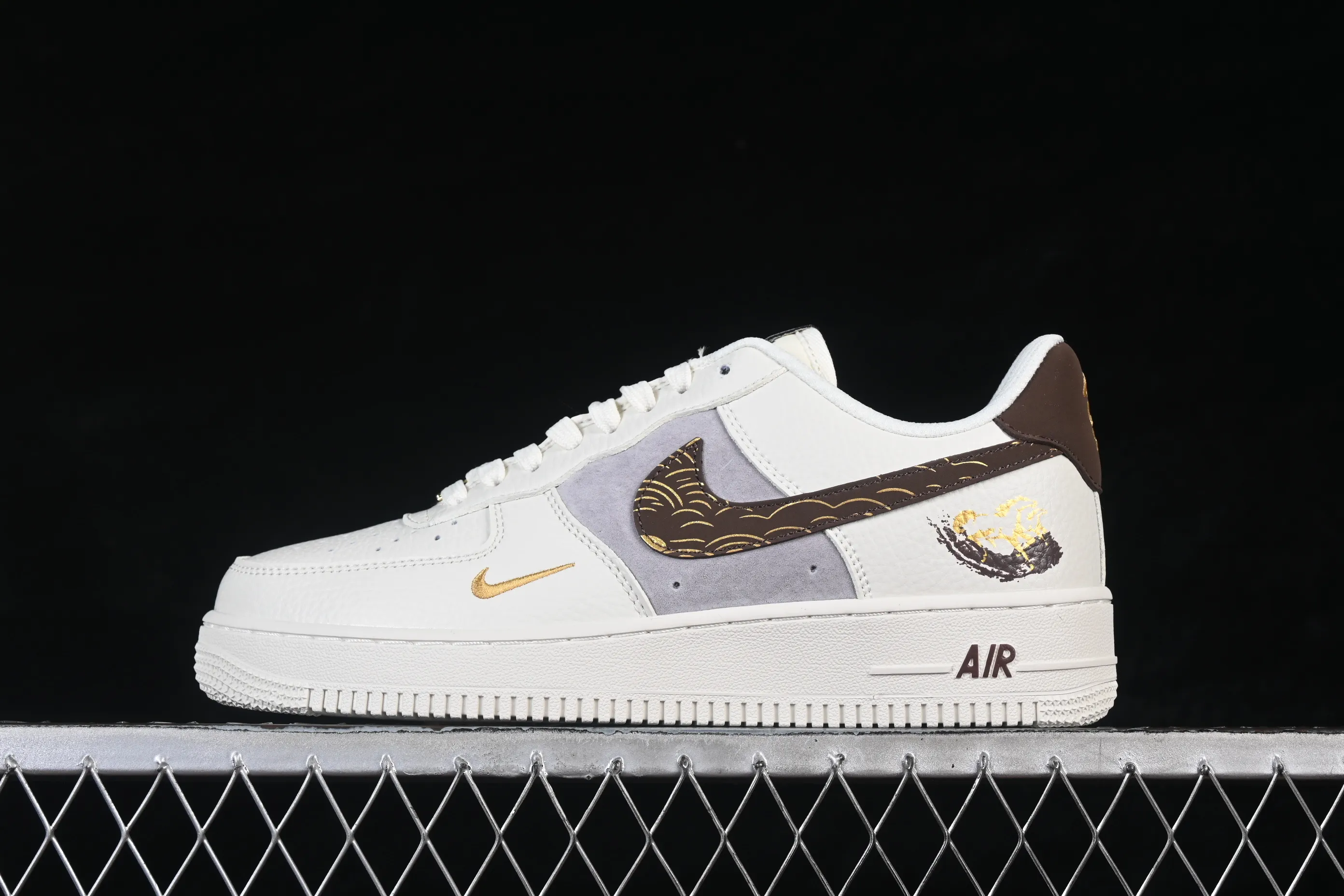 All categories Nk Air Force 1 Air Force series Nk Air Force 1 Low Air Force low-top Nike Air Force 1'07 Low Year of the Horse joint beige brown gold Air Force 1 low-top casual sneakers FQ7637-001